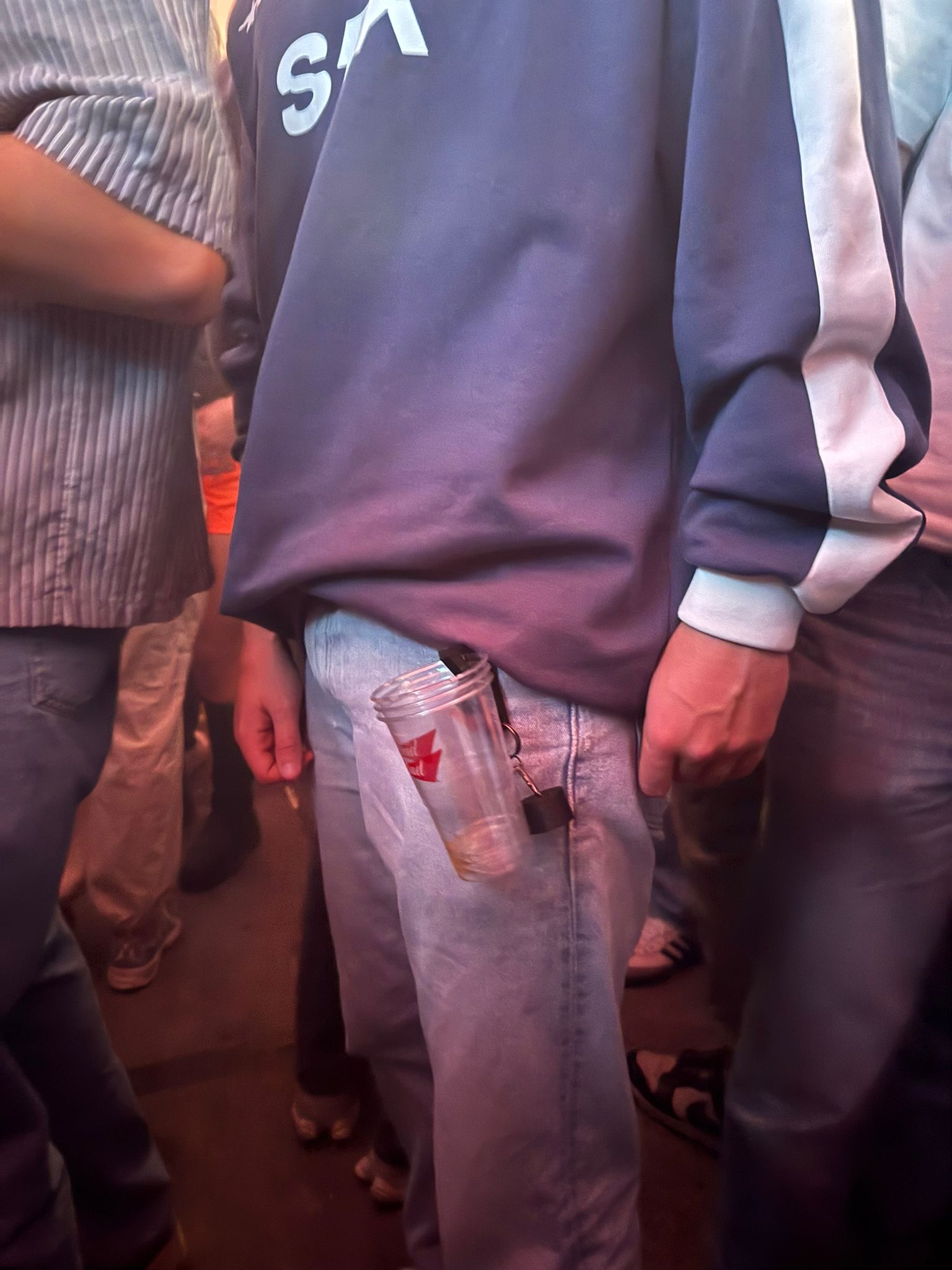 Festival Clip met dop